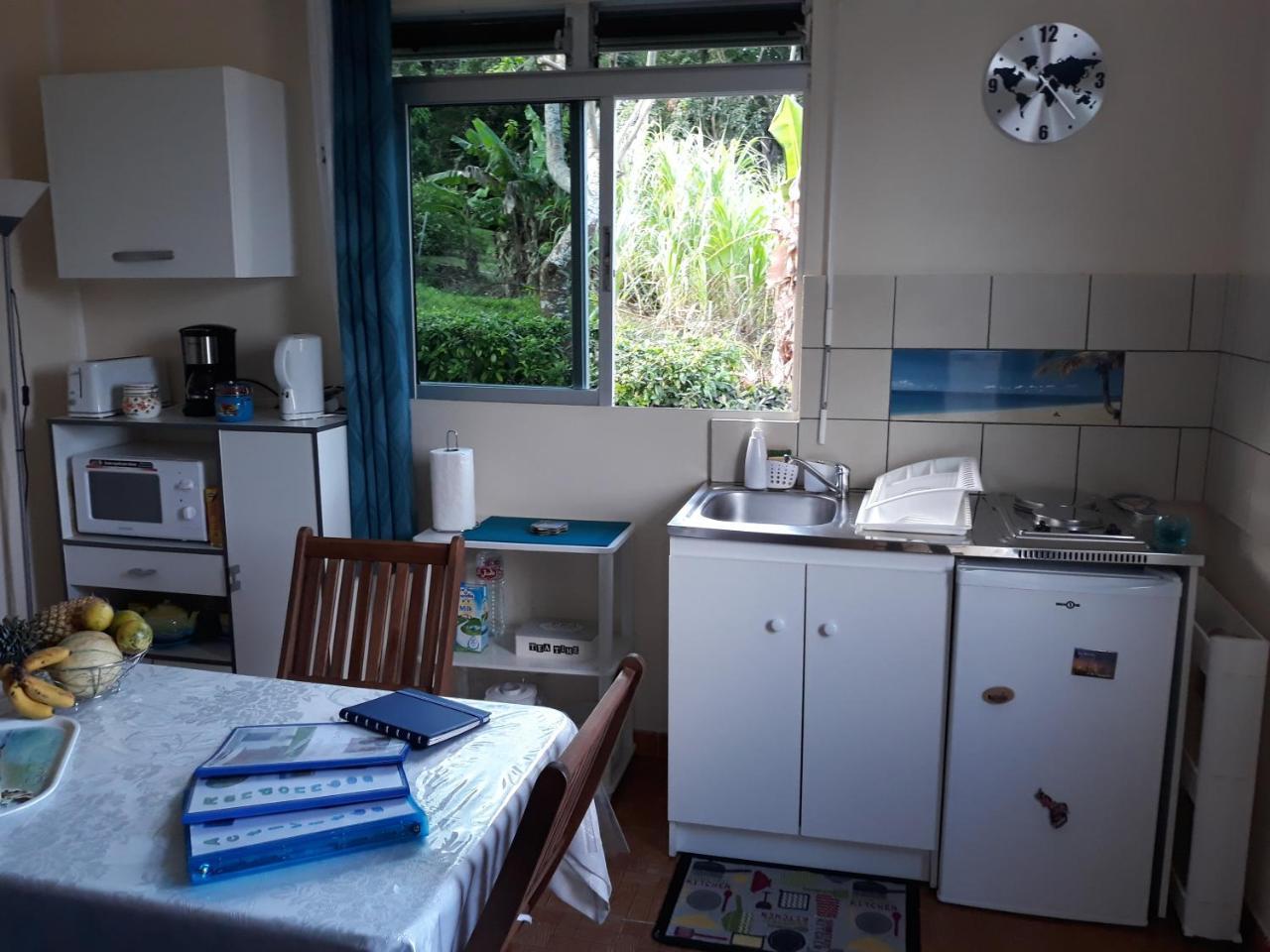 Chez Momo et Dany Apartman Deshaies Kültér fotó